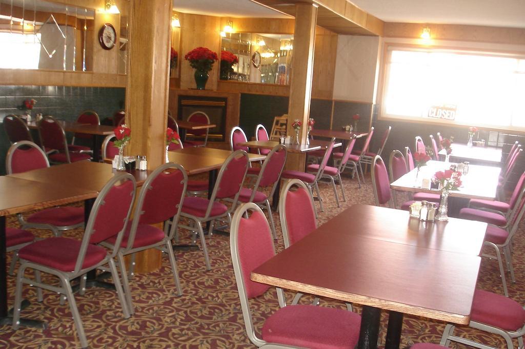 King'S Hotel & Motel By Elevate Rooms Shaunavon Extérieur photo