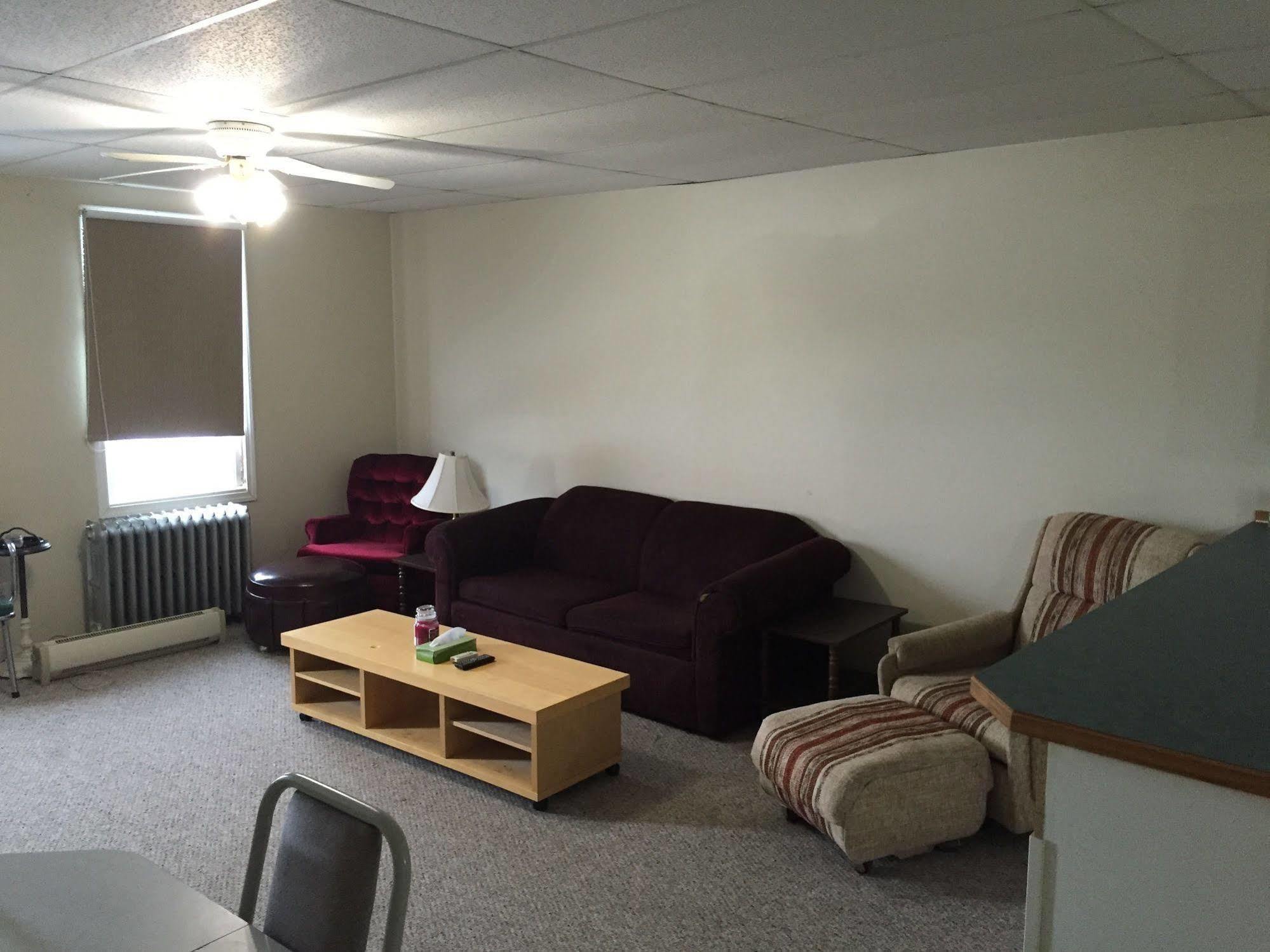King'S Hotel & Motel By Elevate Rooms Shaunavon Extérieur photo