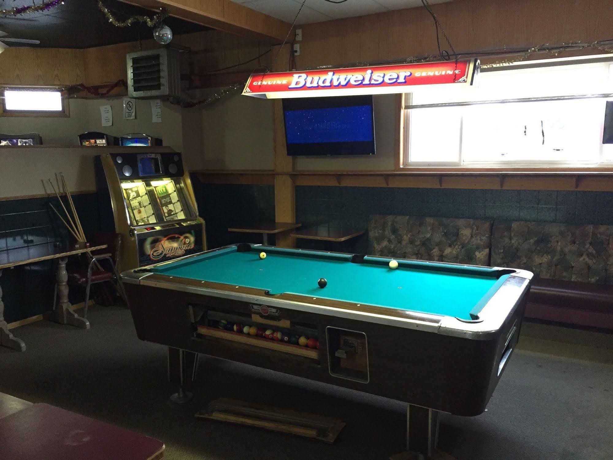 King'S Hotel & Motel By Elevate Rooms Shaunavon Extérieur photo